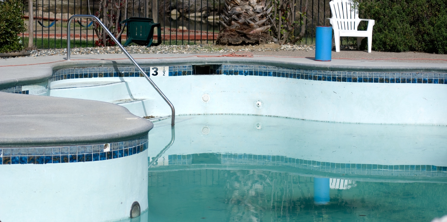 Fuite de piscine : comment la détecter et la réparer ?