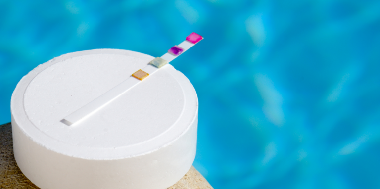 Irritation des yeux à la piscine : causes et prévention